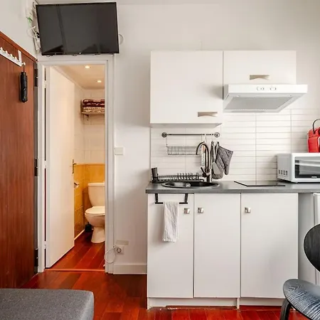 Studette A Cote De La Et La Promenade Apartment *